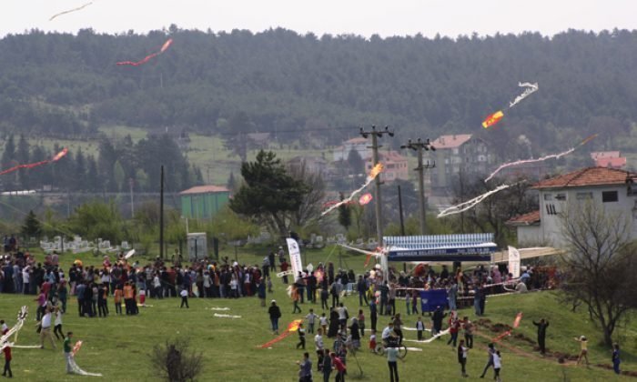 Mengen yakınlarında kaza 2 yaralı