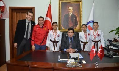 Başarılı sporcular ve antrenörleri Kaymakamlıkta
