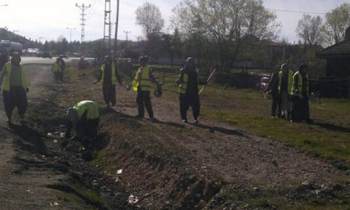 ‘TEMİZ ÇEVRE’ İÇİN ÇÖP TOPLADILAR