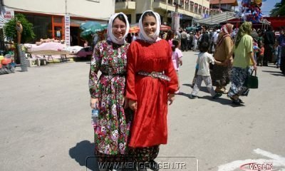 Mengen yöresel bayan giyimlerinden örnekler(Foto VARLIK)