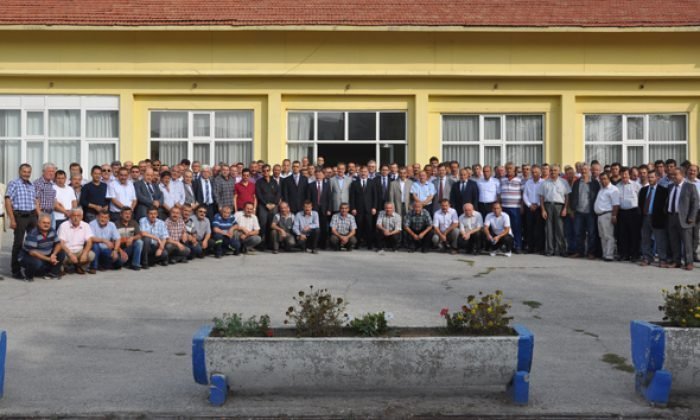 ÖZEL İDARE’DE GELENEK SÜRÜYOR  ÇALIŞANLAR BAYRAMLAŞTI
