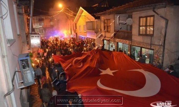 CUMHURİYETİMİZİN 92.YILINI MENGEN’DE FENER ALAYI KUTLAMASINA TÜM HALKIMIZI DAVET EDİYORUZ