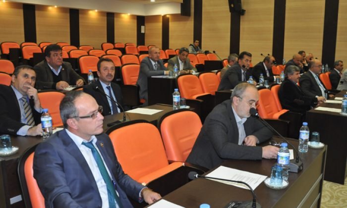 Kır Mantarı davul zurna ile satılıyor