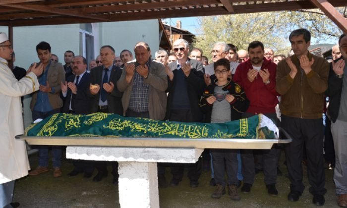 Emekli öğretmen Saim NAZLI ebediyete uğurlandı