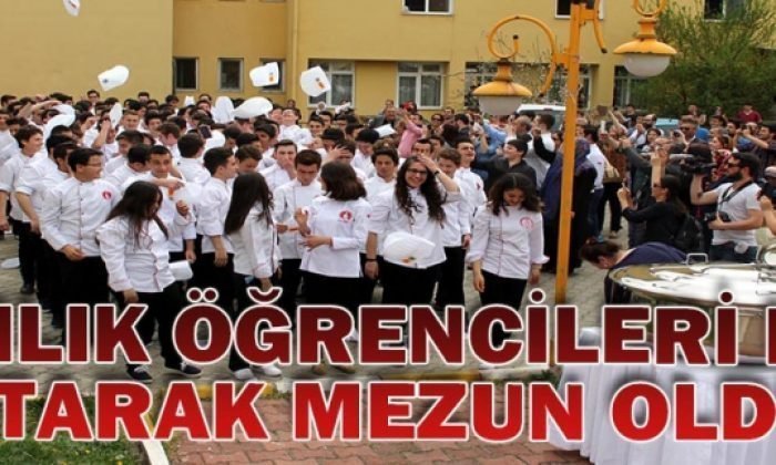 MENGEN AŞÇILIK ÖĞRENCİLERİ KEP ATARAK MEZUN OLD”U