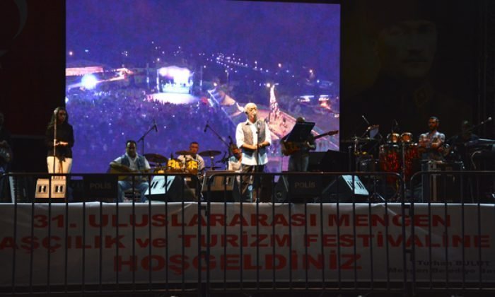 31.Uluslararası Festivale Edip Akbayram renk kattı