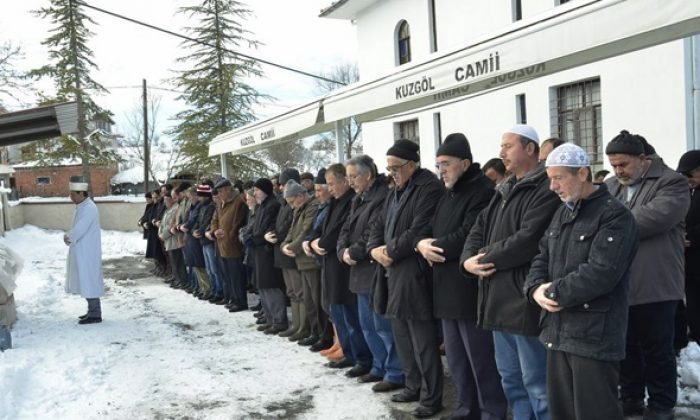 Bakkal Şemsettin ÖZDEMİR dualarla ebediyete uğurlandı
