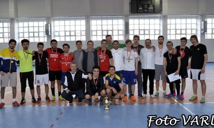 Aşçı adaylarının elleri değil ayakları çalıştı