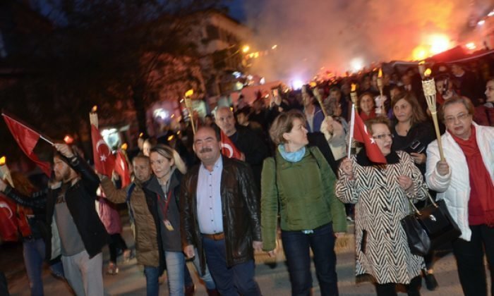 Mengen’de Cumhuriyet yürüyüşü