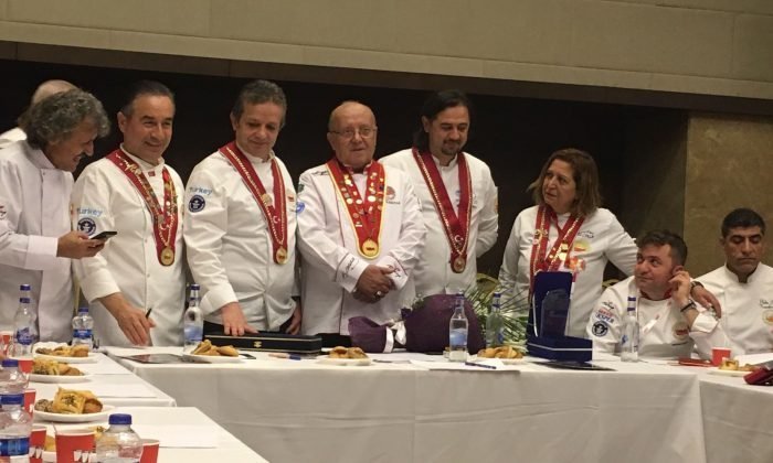 KARATAŞ’A TAFED’DAN PLAKET
