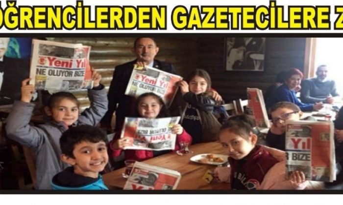 MİNİK ÖĞRENCİLERDEN GAZETECİLERE ZİYARET
