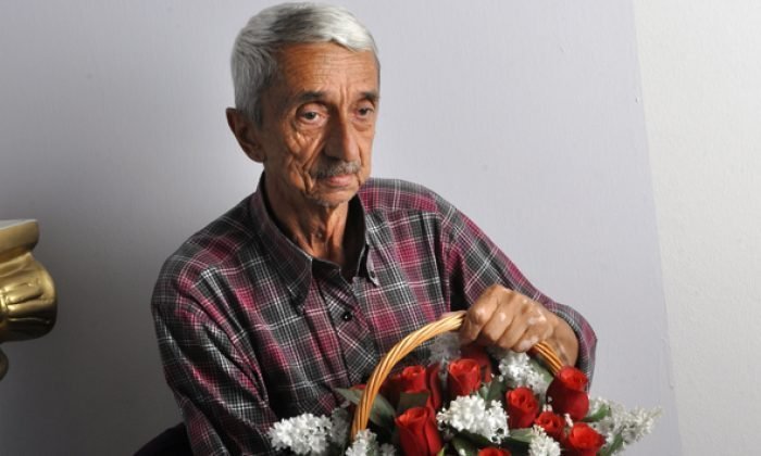 Mengen’li Şair Durmuş EROL-Hiçe Saymışsın-