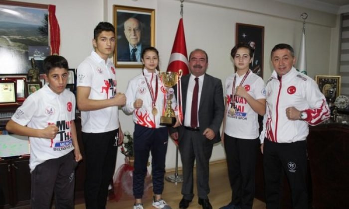 BELEDİYESPOR MUAYTHAİ OPEN CUP’S 2018’DEN KUPA İLE DÖNDÜ