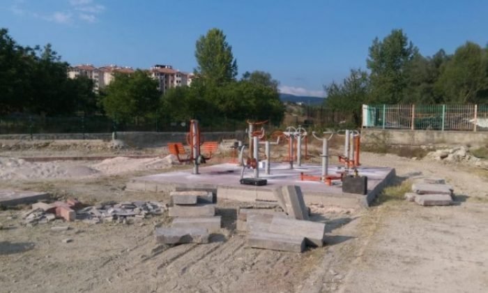 İlçede Fen İşleri çalışmaları aralıksız sürüyor