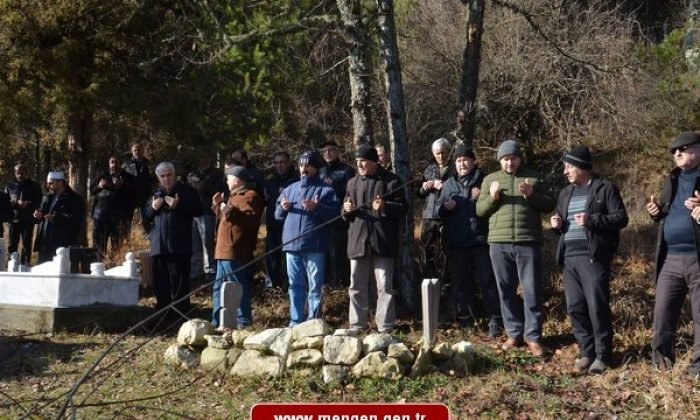 Dr.Körpeoğlu Mezarı Başında Anıldı