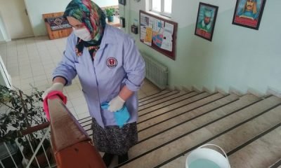 OKULLARDA KORONA VİRÜSÜ İLE MÜCADELE DEVAM EDİYOR