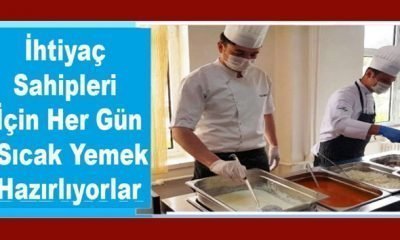 İhtiyaç Sahipleri İçin Her Gün Sıcak Yemek Hazırlıyorlar