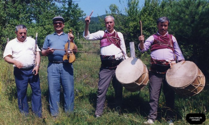 Davulcu Sait ve Cevat Kardeşler
