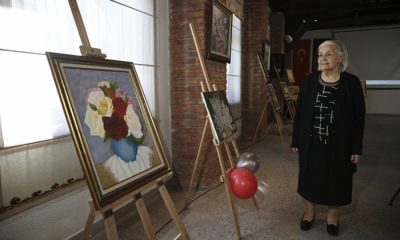 91 Yaşındaki Kadın Hayalini Kurduğu İlk Resim Sergisini Açtı