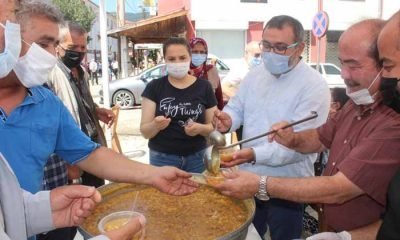 Başkan Bulut Aşure Dağıttı
