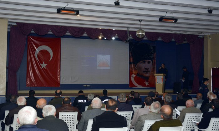 Mengen’de Jandarma’dan “Yangına Davetiye Çıkarmayalım” Semineri