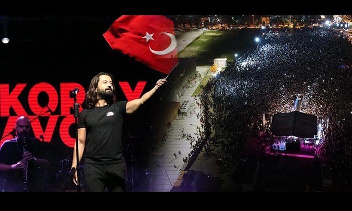 Bolu’da Koray Avcı konserine yoğun ilgi