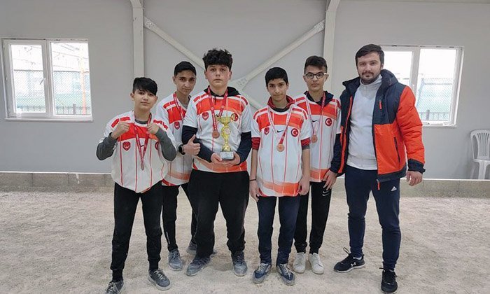 Eğitimde başarılar devam ediyor: Mengen İmam Hatip Bocce’de Bolu 3. Oldu
