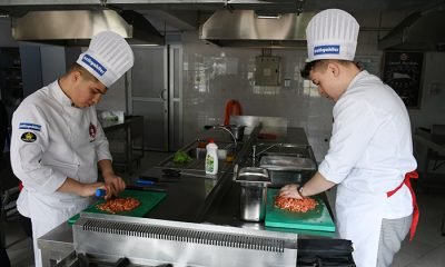Mengen Aşçılık Okulu öğrencileri ve öğretmenlerinden Ramazan ayında ihtiyaç sahiplerine anlamlı destek