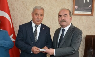 Mengen’in yeni Belediye Başkanı Vural Turan mazbatasını aldı