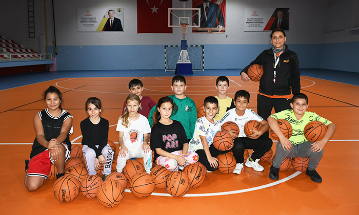 Mengen’de geleceğin basketbolcuları yetişiyor