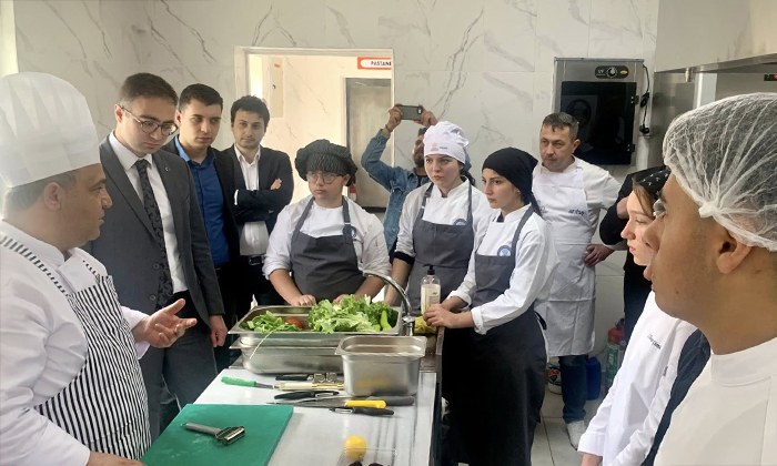 Opet Mengen Pazarköy Cezmi Bilgin Aşçılık MTAL’de uygulamalı eğitim konusu Amasra mutfağı