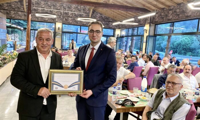 Mengen Kaymakamı Fatih Yıldız’a Veda Yemeği Düzenlendi – Fahri Hemşehrilik Beratı Takdim Edildi