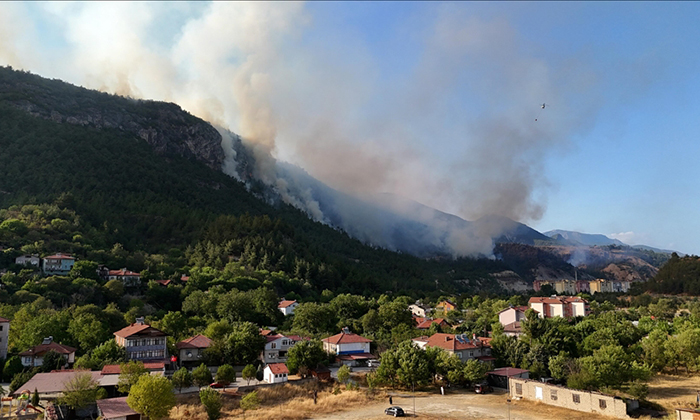 Karabük’te ormanlık alanda yeniden yangın çıktı