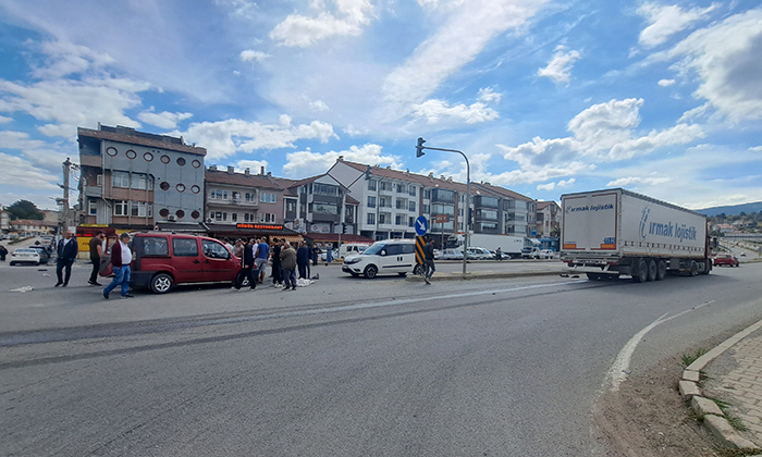 Mengen’de Dörtyol mevkiinde trafik kazası